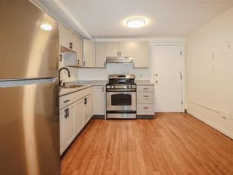 Updated kitchen - 16 Tiffany Rd