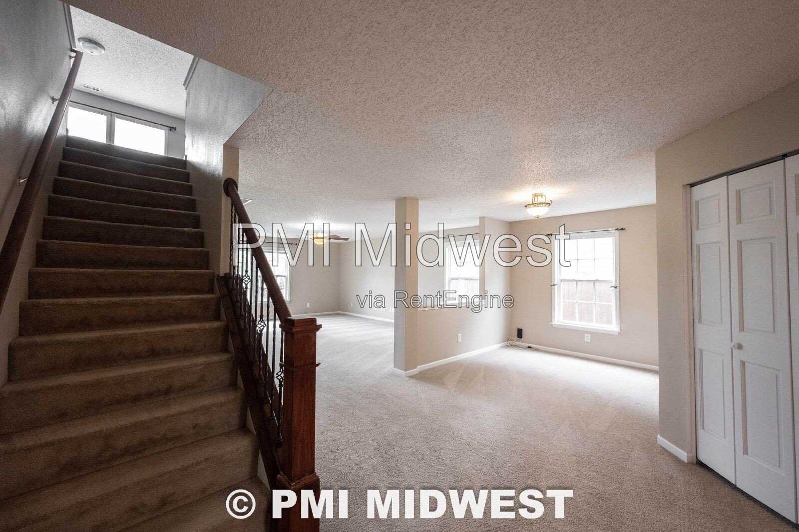 Building Photo - 2143 Olympia Dr