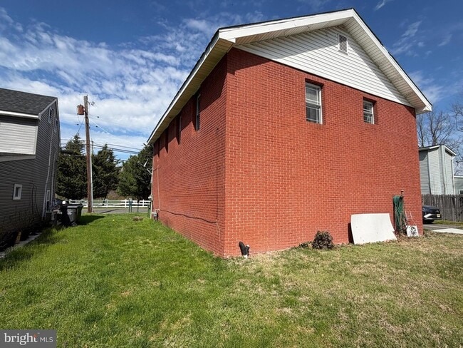 Building Photo - 781 Paulsboro Rd