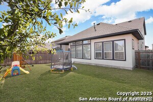Building Photo - 10220 High Noon Dr