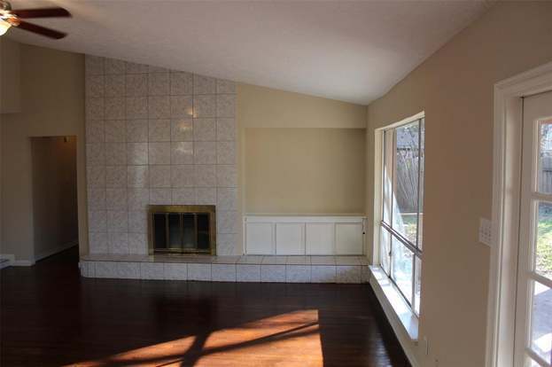 Building Photo - 8615 Riverside Walk Ln