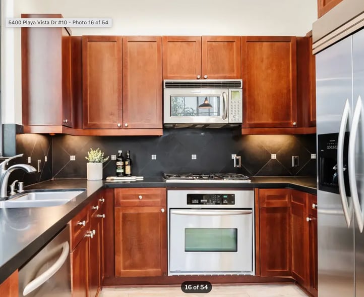 Building Photo - 5400 Playa Vista Dr