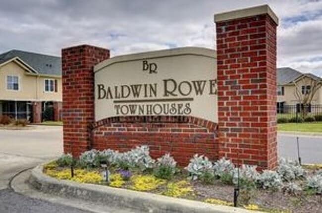 Building Photo - Spacious 2Bed/2.5Bath Townhome in the Gated Community of Baldwin Rowe! *SPECIAL: 1/2 OFF 1st Mont...