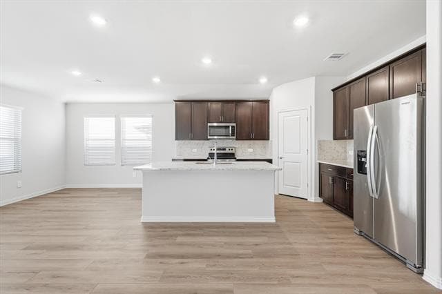 Building Photo - 145 Lost Crk Trl