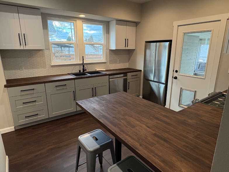 Building Photo - 2012 W Montgomery Ave