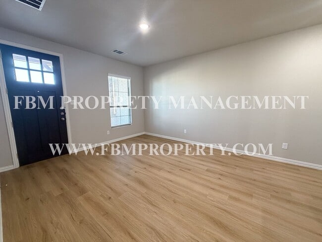 Building Photo - 464 Restoration Rd