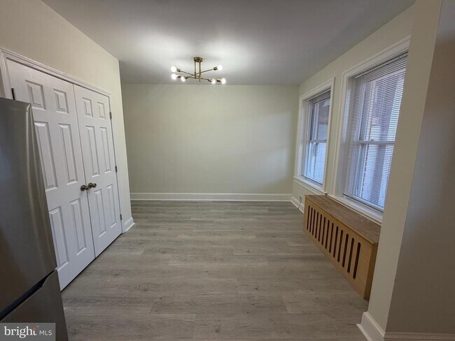 Building Photo - 2707 11th St NW