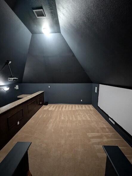 Building Photo - 15702 Crown Cove Ln