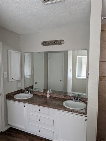 Building Photo - 8300 Auburn Dr