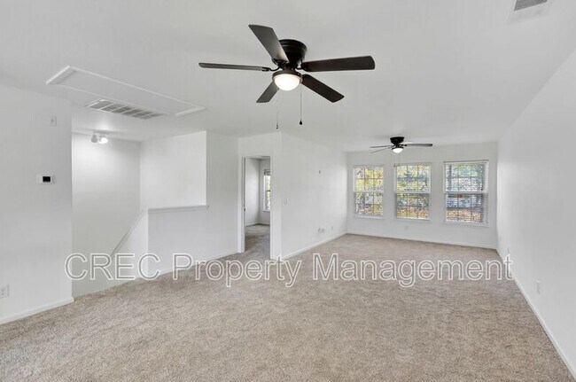 Building Photo - 9176 Maple Grove Dr