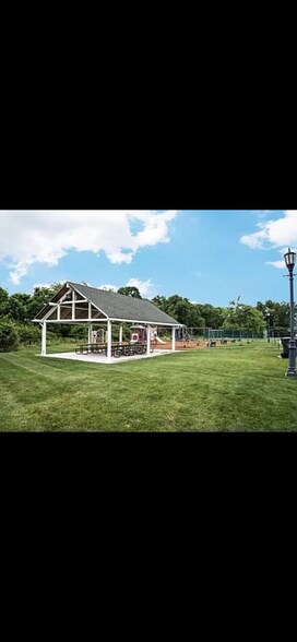 Building Photo - 81701 Lost Valley Dr