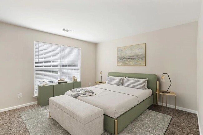 Building Photo - Well Appointed 4BR Home in Brentwood