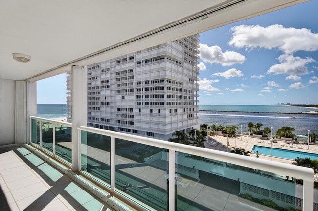 Building Photo - 2100 S Ocean Ln