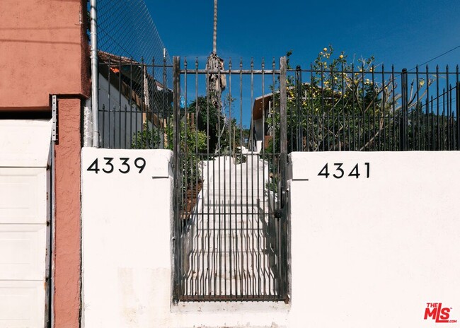 Building Photo - 4339 Blanchard St
