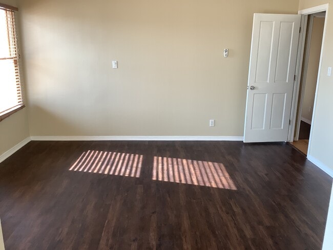 Building Photo - 3141 Zia St NE