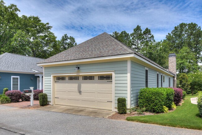 Building Photo - 108 Tremont Dr