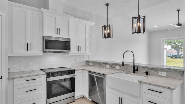 Building Photo - 1171 Windjammer Dr