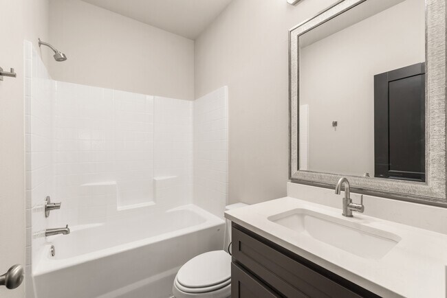 Building Photo - 504 Cooner St