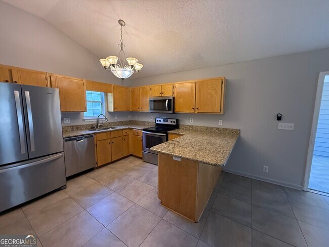 Building Photo - 115 Lake Wisteria Ct