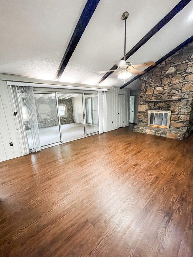 Building Photo - 5372 Edenshire Cove