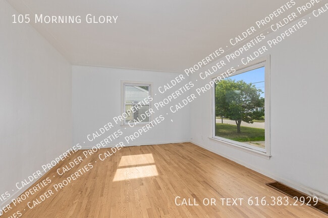 Building Photo - 105 Morning Glory St SW