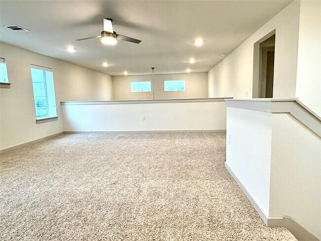 Building Photo - 13916 Lubeck Dr