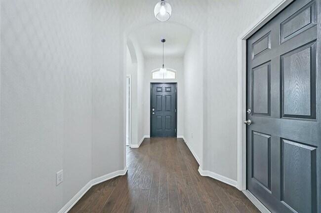 Building Photo - 1309 Goldilocks Ln
