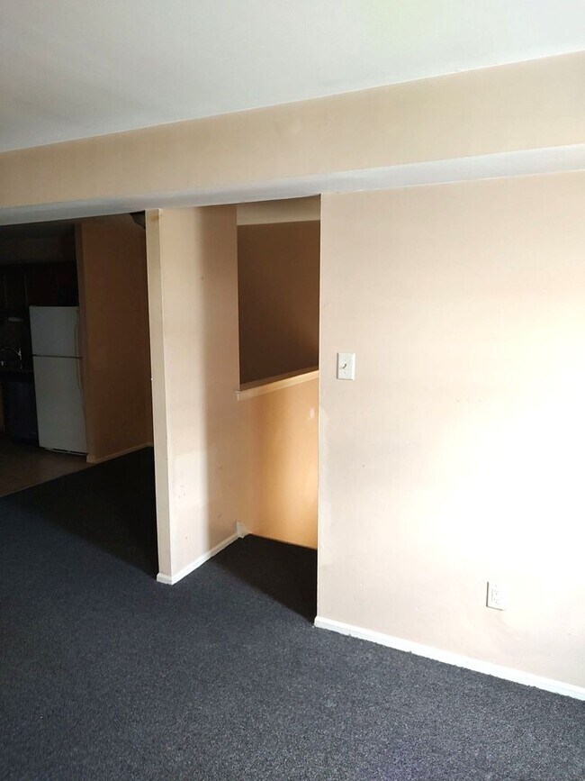 Building Photo - 9443 Ashton Rd