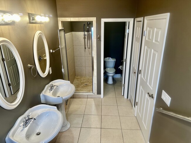 Master Suite Bathroom - 510 Eaton St