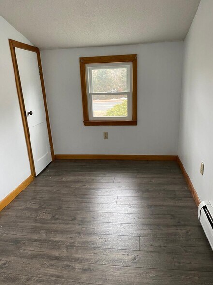 Building Photo - 131 Shaker Rd