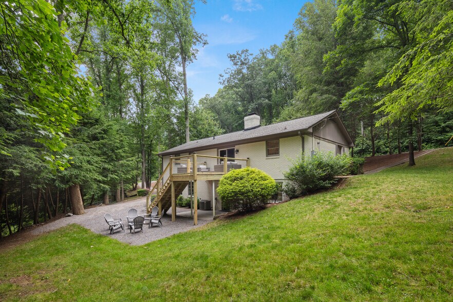 Building Photo - 116 Overlook Rd