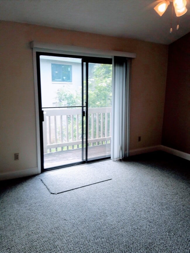 Building Photo - 401 Sandlewood Cove