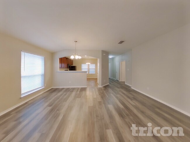 Building Photo - 9039 Thomas York Blvd