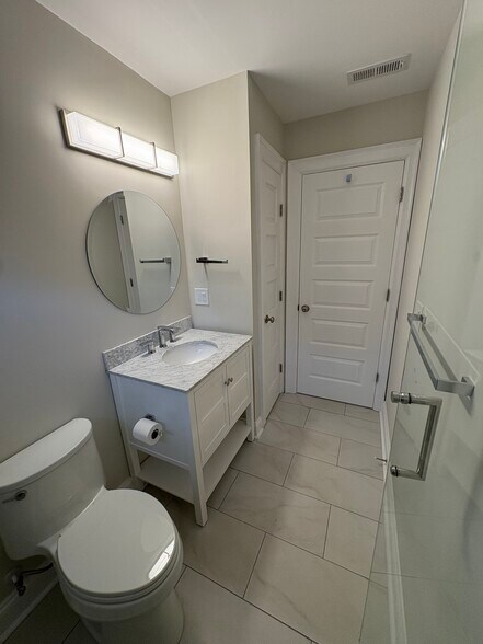 Building Photo - 3600 Moss Side Ave