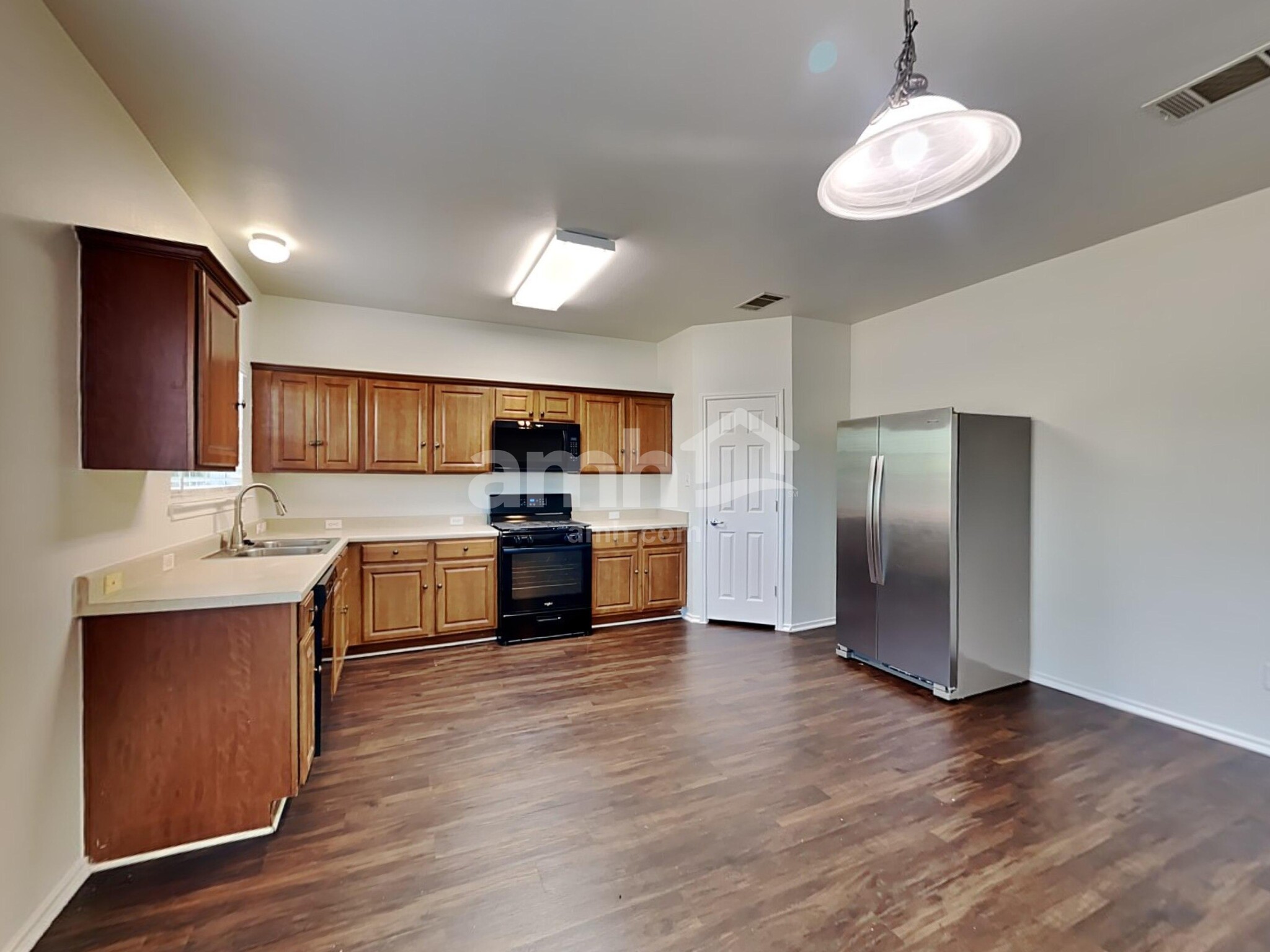 Building Photo - 256 Poplarwood Dr