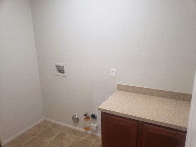 Building Photo - Beautiful Wildomar Single Story