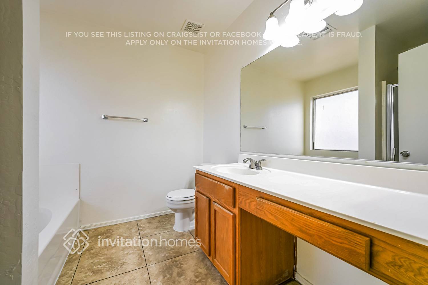 Building Photo - 9025 W Avalon Dr