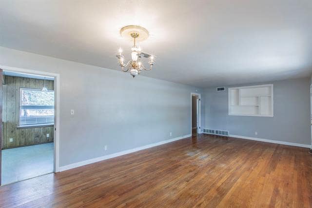 Building Photo - 4305 Cummings Dr