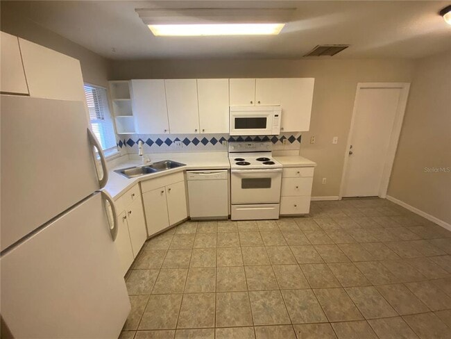 Building Photo - 2630 Icabod Ct