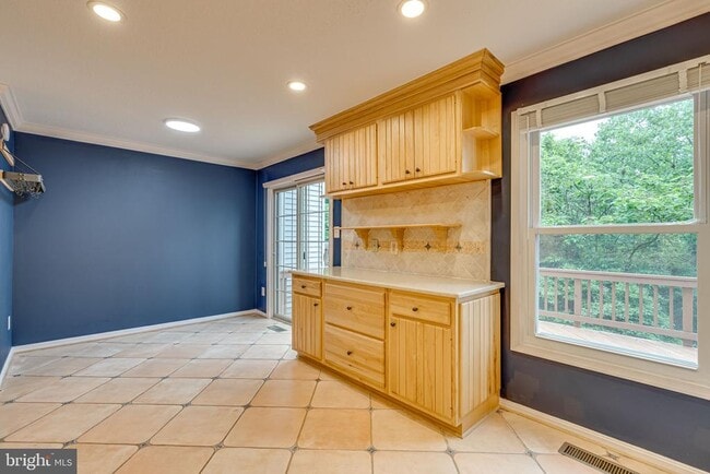 Building Photo - 8061 Sky Blue Dr
