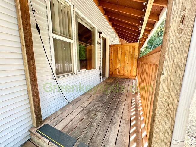 Building Photo - Gorgeous two bedroom in St. John’s!