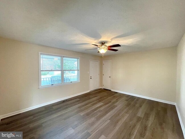 Building Photo - 20847 Sandstone St