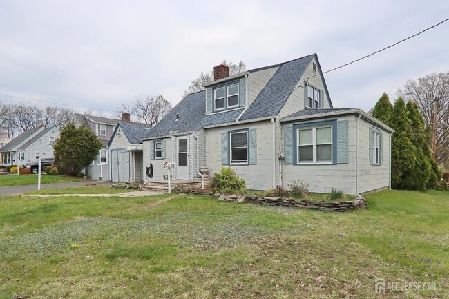 Building Photo - 2 Mohawk Dr