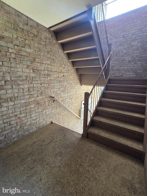 Building Photo - 3329 Huntley Sq Dr