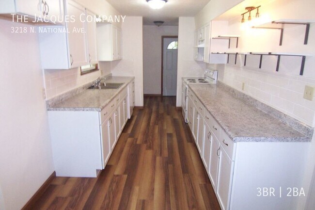 Building Photo - 3218 N National Ave