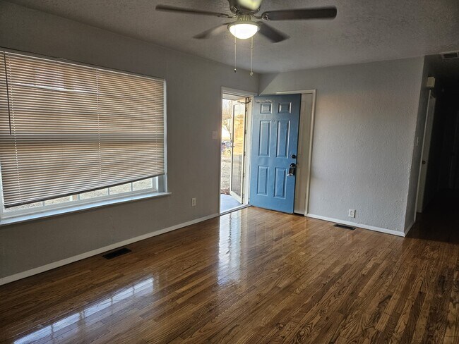 Building Photo - 1902 NW 39th St