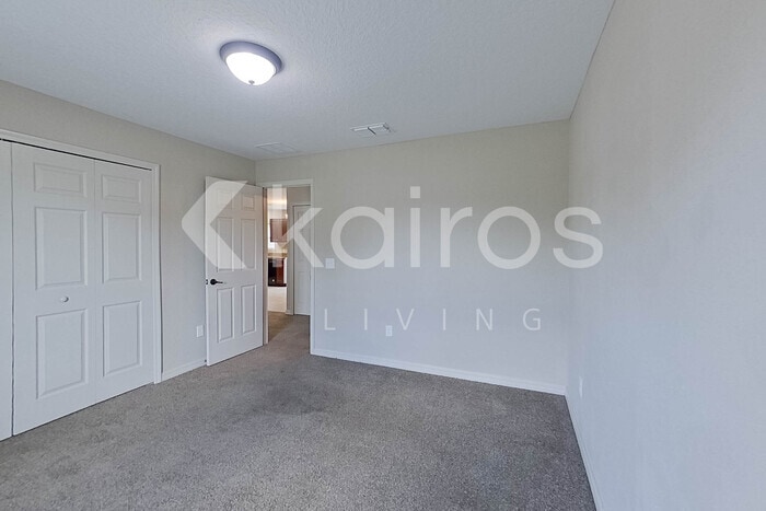 Building Photo - 13691 SW 43rd Cir
