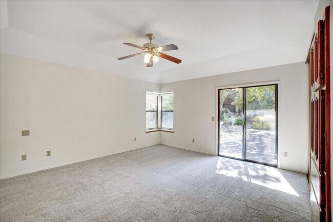 Building Photo - Spacious 4 Bedroom Home in Gated Somerset Hills – 3-Car Garage & Large Backyard