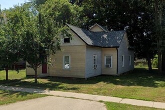 Building Photo - 303 W Eureka St