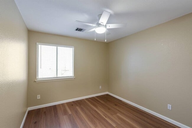 Building Photo - 14609 Ballycastle Trail